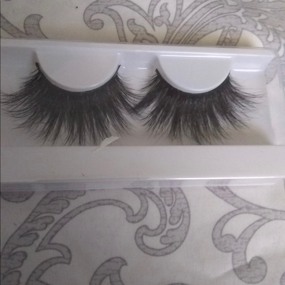 Lashes
